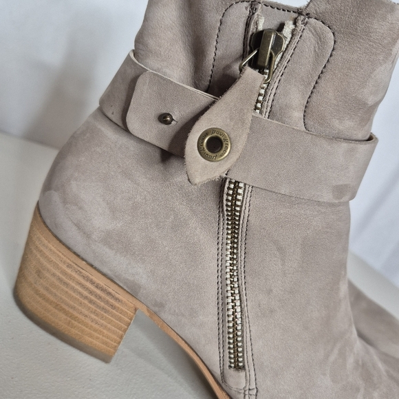 Paul Green Sheridan Suede Ankle Boots - Size 8 - Picture 9 of 16